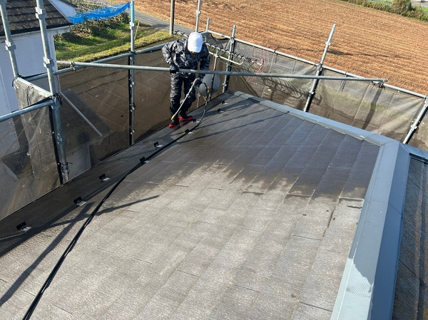 埼玉県加須市｜外壁塗装・屋根塗装｜高圧洗浄で汚れを落としました！ (2)