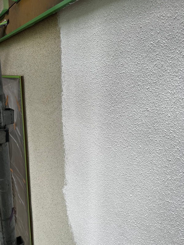 群馬県吾妻郡長野原町北軽井沢　外壁塗装　外壁の下塗りをしました (4)