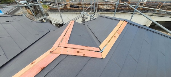 お住まいの耐震性向上に！屋根葺き替え工事がオススメの理由 (2)