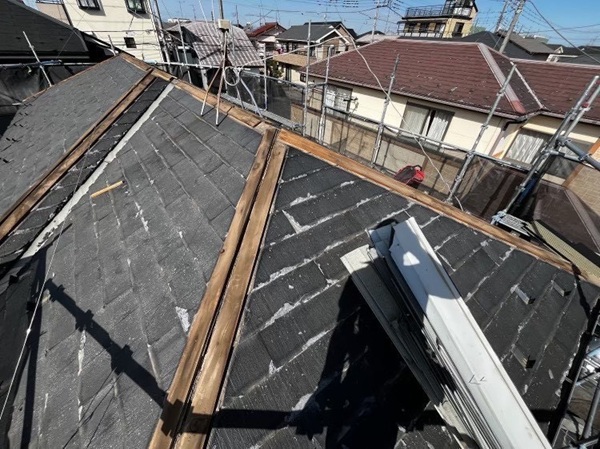 埼玉県春日部市・屋根カバー工法|パミールからガルバリウム鋼板へ (2)